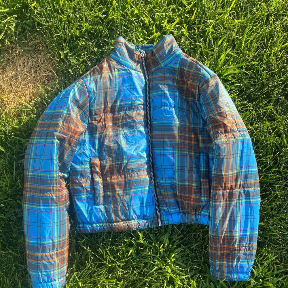 Cropped plaid puffer coat jacket